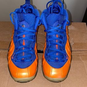 💸💸SOLD💸💸 GUC Knicks Nike Foamposites.